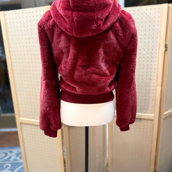 Plush Burgundy Faux Fur Jacket - Picture 3 of 7